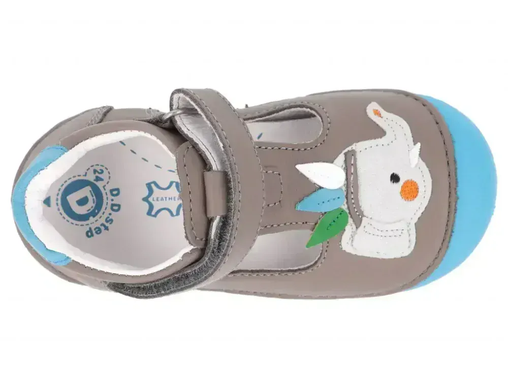 Kožené sandálky D.D.step H015-41764A Grey